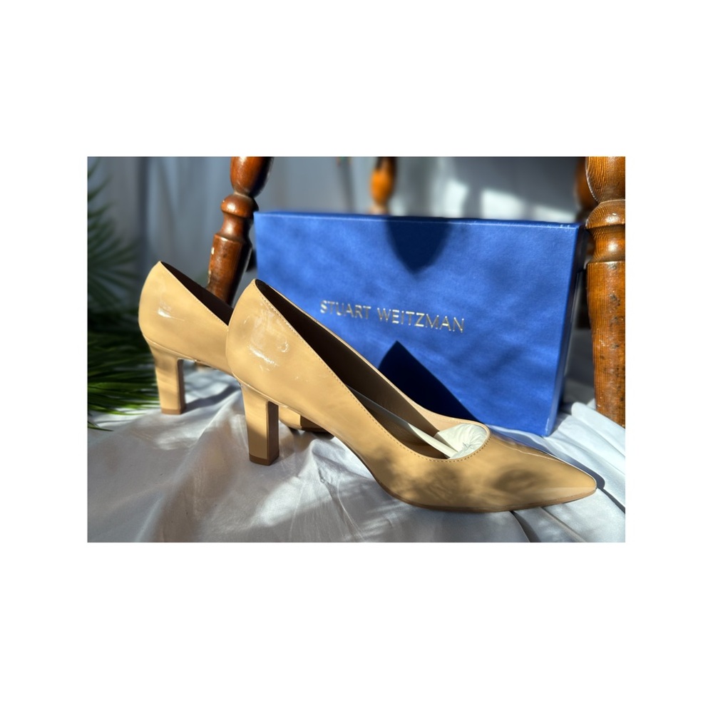 Stuart Weitzman ‘Adria’ Nude Patent Leather Pumps Heels NIB NWT